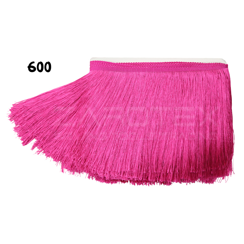 600